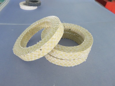 芳纶纤维盘根,依据填料腔的尺寸预压成型的一种密封环或填料环