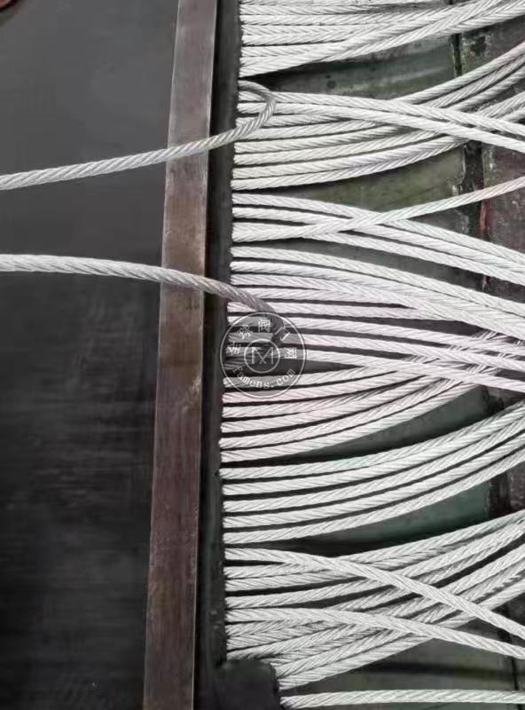 斗式鋼絲繩輸送帶生產廠家   山東礦山鋼絲繩提升帶