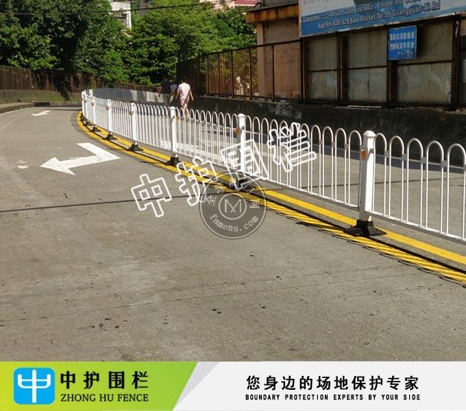 肇庆马路京式护栏制作厂 人行道锌钢护栏价格